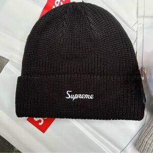 Supreme Classic Black Beanie